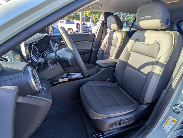 Used 2025 Chevrolet Trax ACTIV w/ Driver Confidence Package FWD image 4