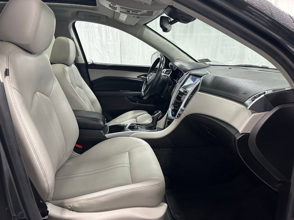 Used 2015 Cadillac SRX Performance w/ Driver Awareness Package image 54