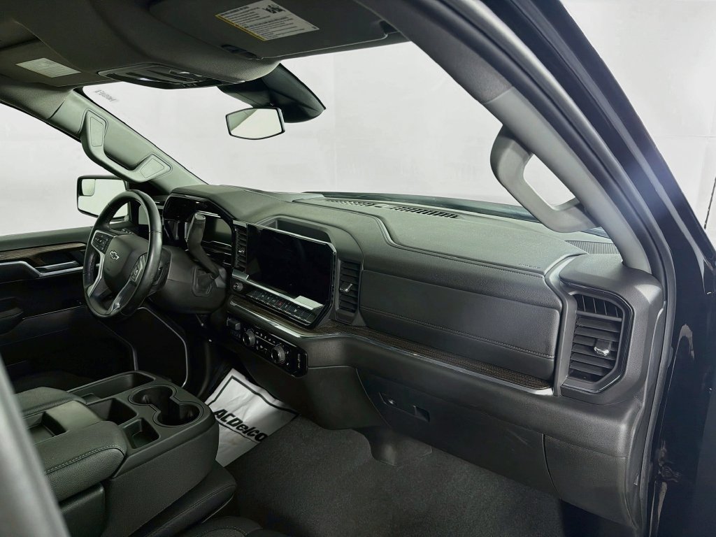 Used 2025 Chevrolet Silverado 1500 RST AWD/4WD image 28