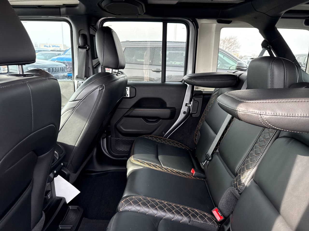 Used 2021 Jeep Wrangler Unlimited Sahara image 14