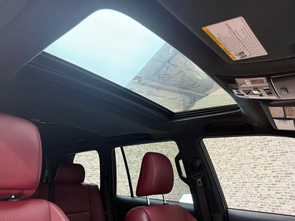 Used 2023 Lexus GX 460 Luxury w/ Accessory Package image 12