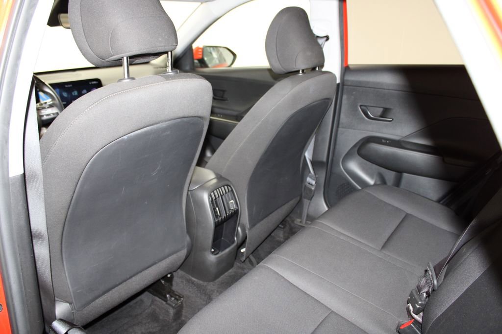 Used 2024 Hyundai Kona SEL image 24