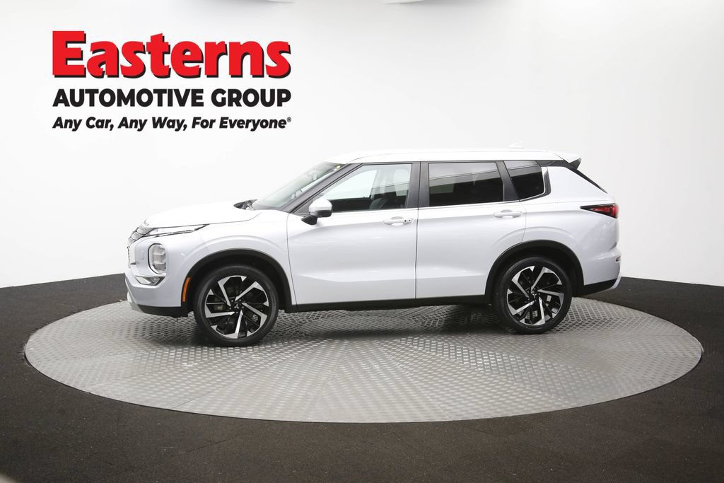Used 2024 Mitsubishi Outlander SE AWD/4WD image 58
