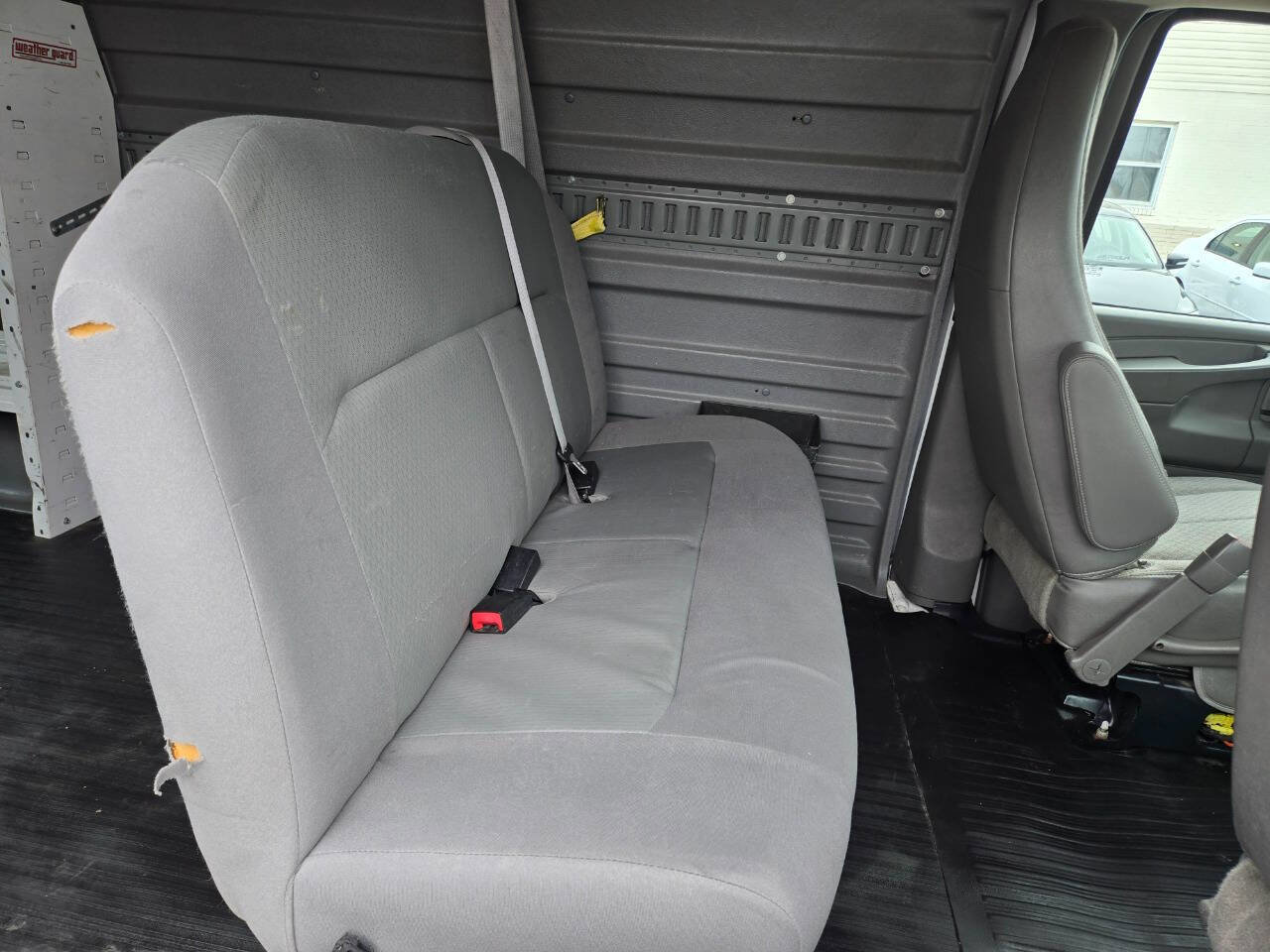 Used 2013 Chevrolet Express 3500 Extended RWD image 25