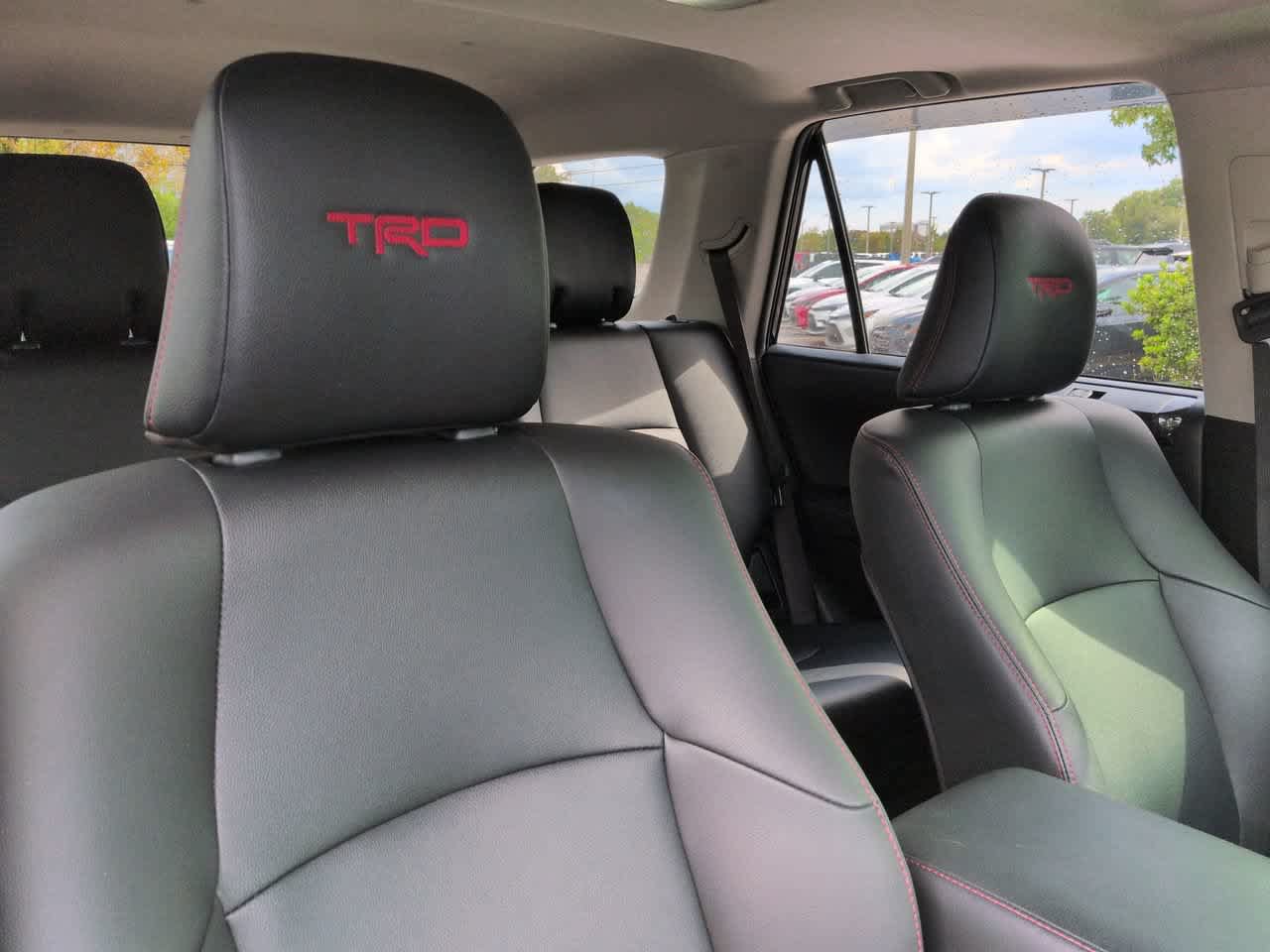 Certified 2024 Toyota 4Runner TRD Off-Road Premium w/ Moonroof Package AWD/4WD image 7