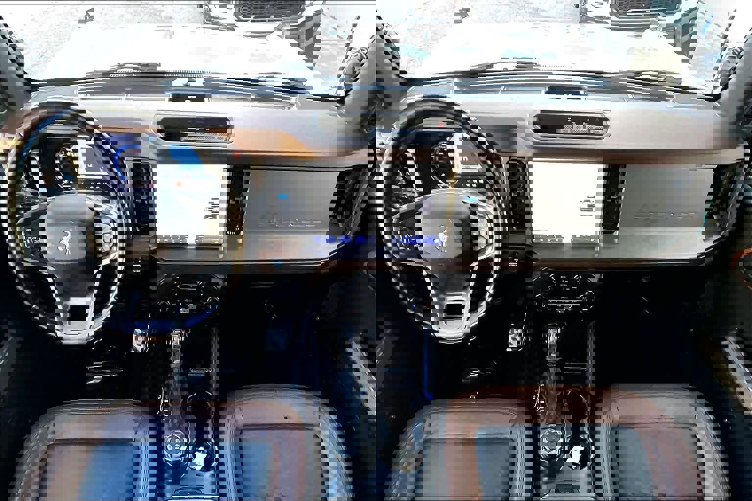 Used 2023 Ford Bronco Outer Banks image 15