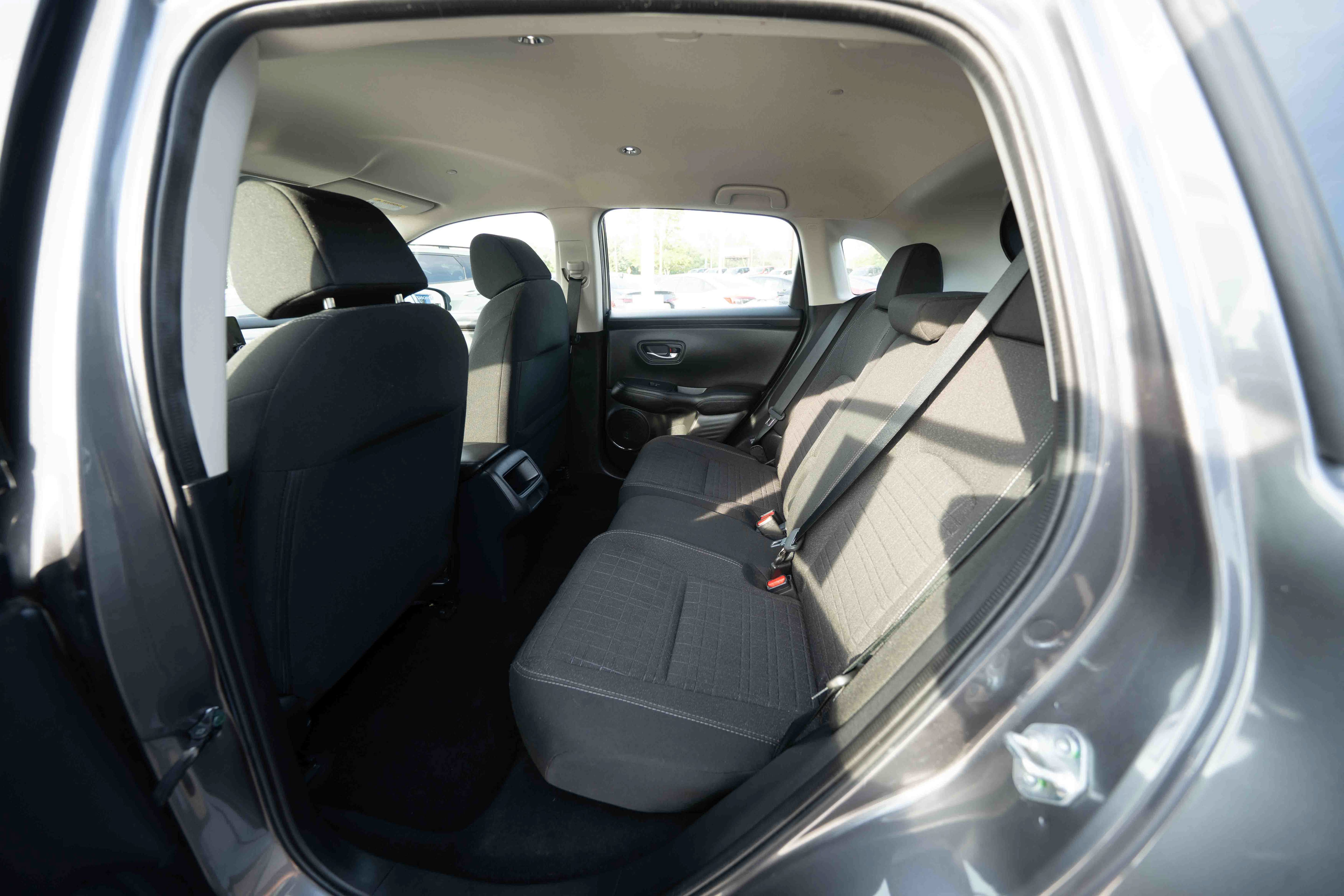 Certified 2025 Honda HR-V LX image 23
