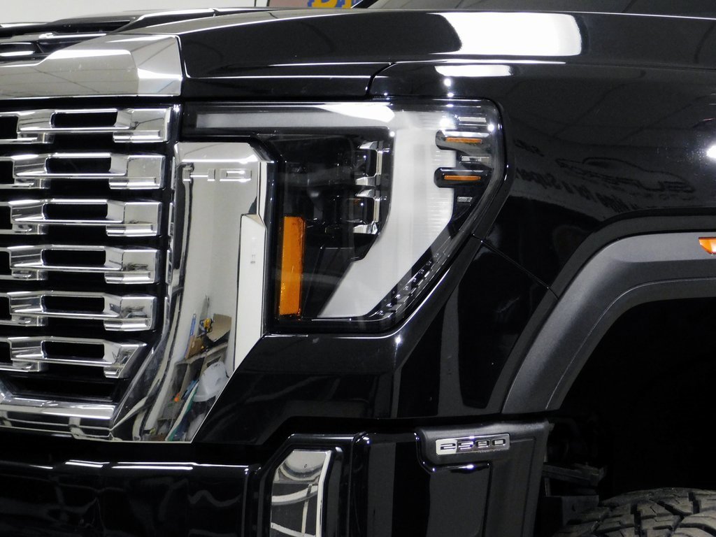 Used 2024 GMC Sierra 2500 Denali w/ Denali Reserve Package image 20