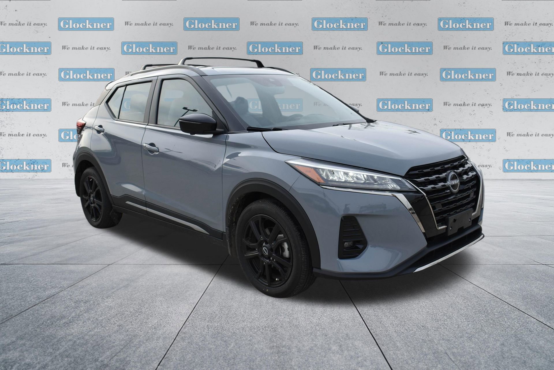Used 2023 Nissan Kicks SR w/ SR Premium Package image 3