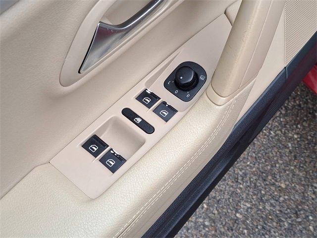 Used 2013 Volkswagen CC Sport image 19