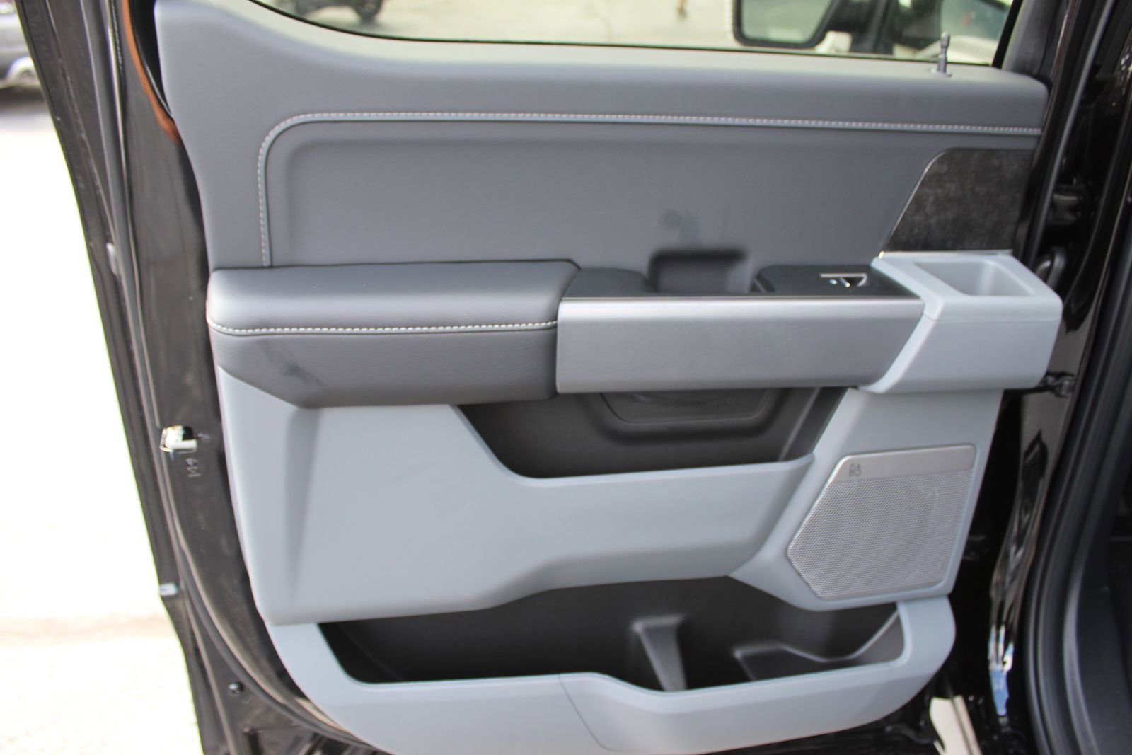 New 2025 Ford F150 Lightning Flash image 15