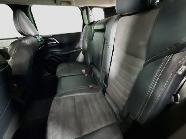 Used 2023 Mitsubishi Outlander SE Black Edition FWD image 24