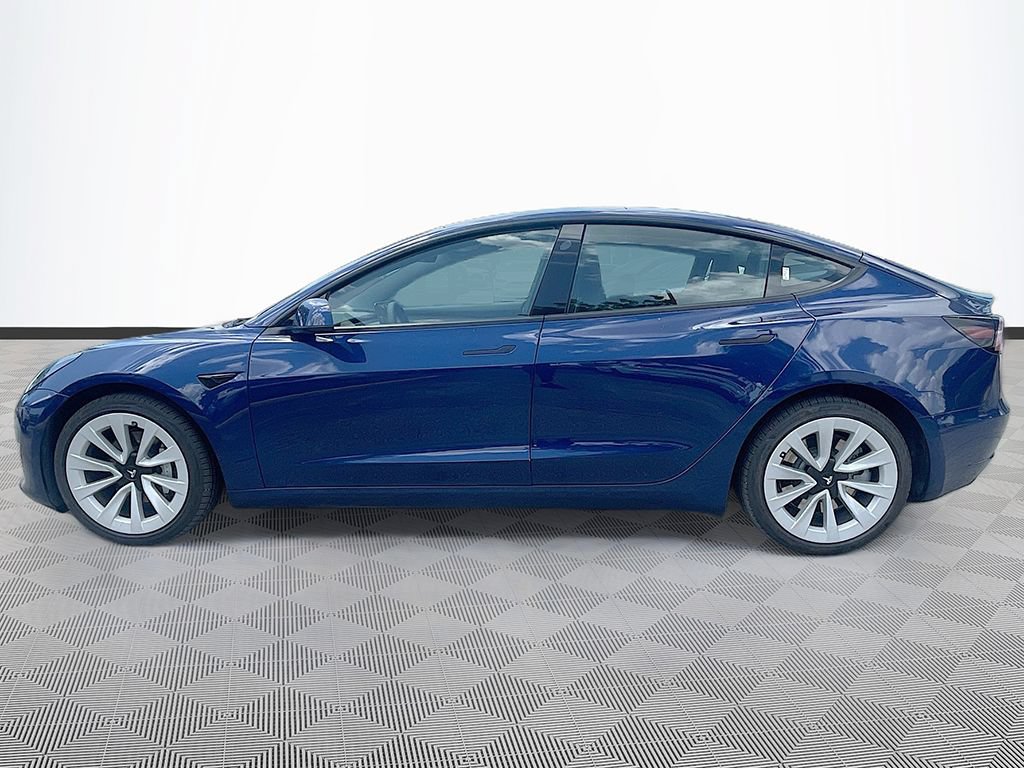 Used 2022 Tesla Model 3 Standard Range RWD image 12