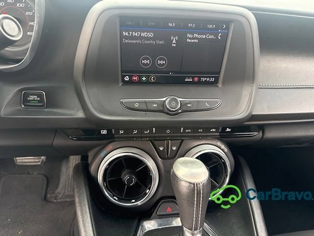 Used 2020 Chevrolet Camaro LT RWD image 12