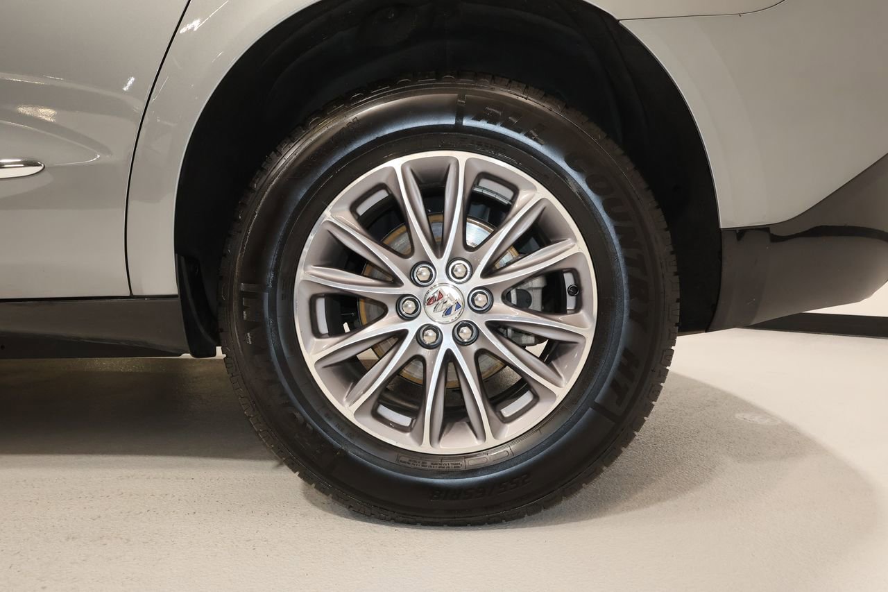 Used 2024 Buick Enclave Premium image 35