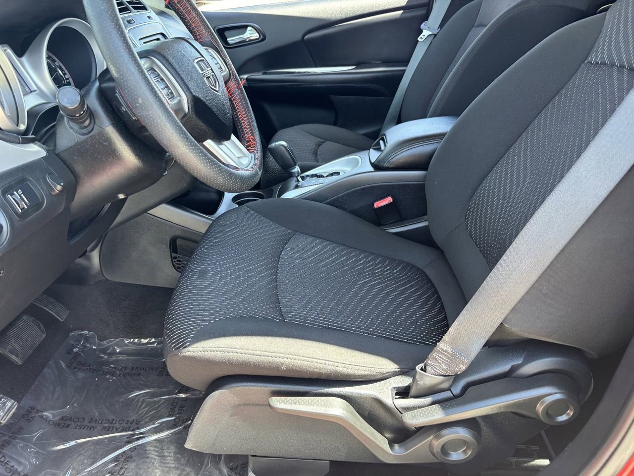 Used 2016 Dodge Journey SE w/ Flexible Seating Group FWD image 17