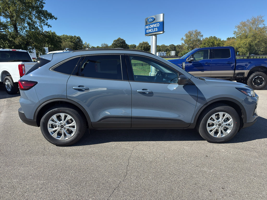 New 2026 Ford Escape Active FWD image 4