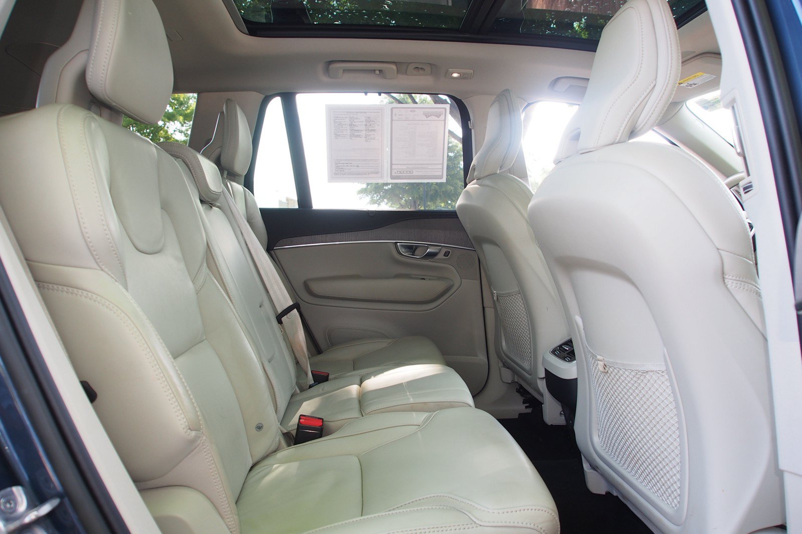Used 2023 Volvo XC90 B6 Ultimate w/ Protection Package AWD/4WD image 14