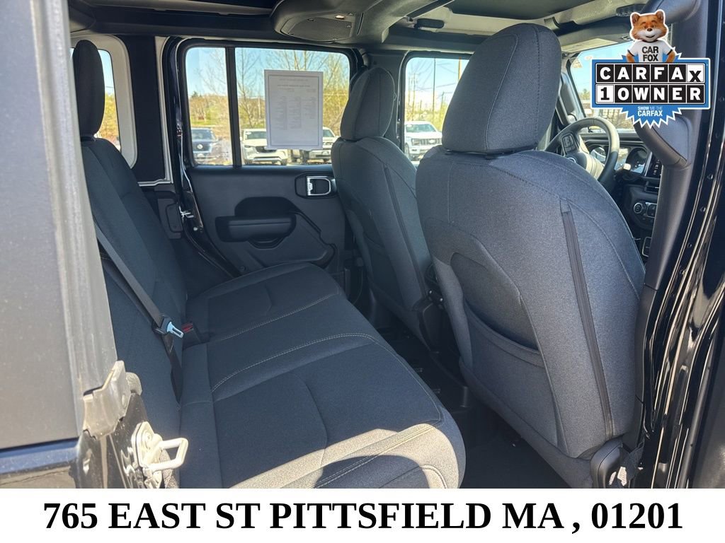 Used 2024 Jeep Wrangler Unlimited AWD/4WD image 17