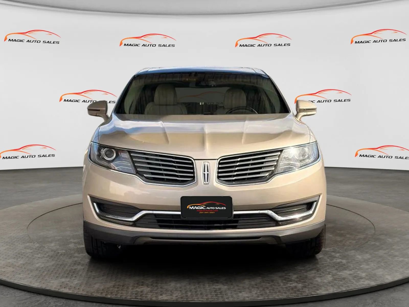 Used 2017 Lincoln MKX Reserve w/ Lincoln MKX Climate Package image 3