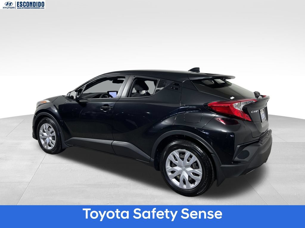 Used 2019 Toyota C-HR LE FWD image 3