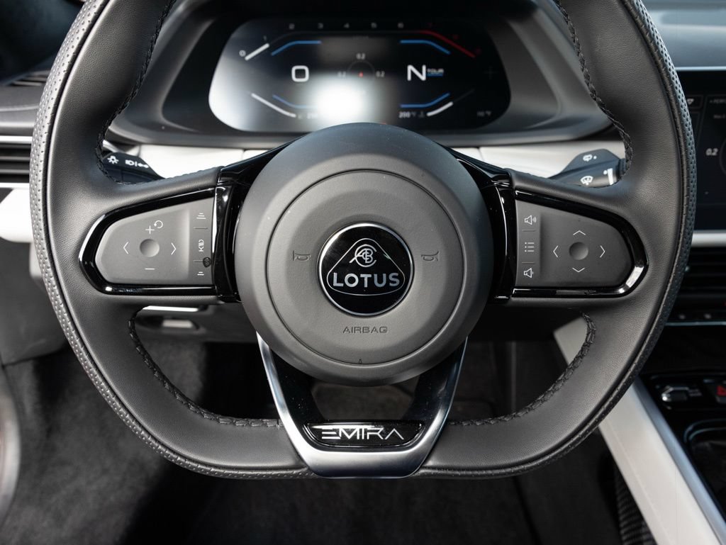 Used 2025 Lotus Emira RWD image 30