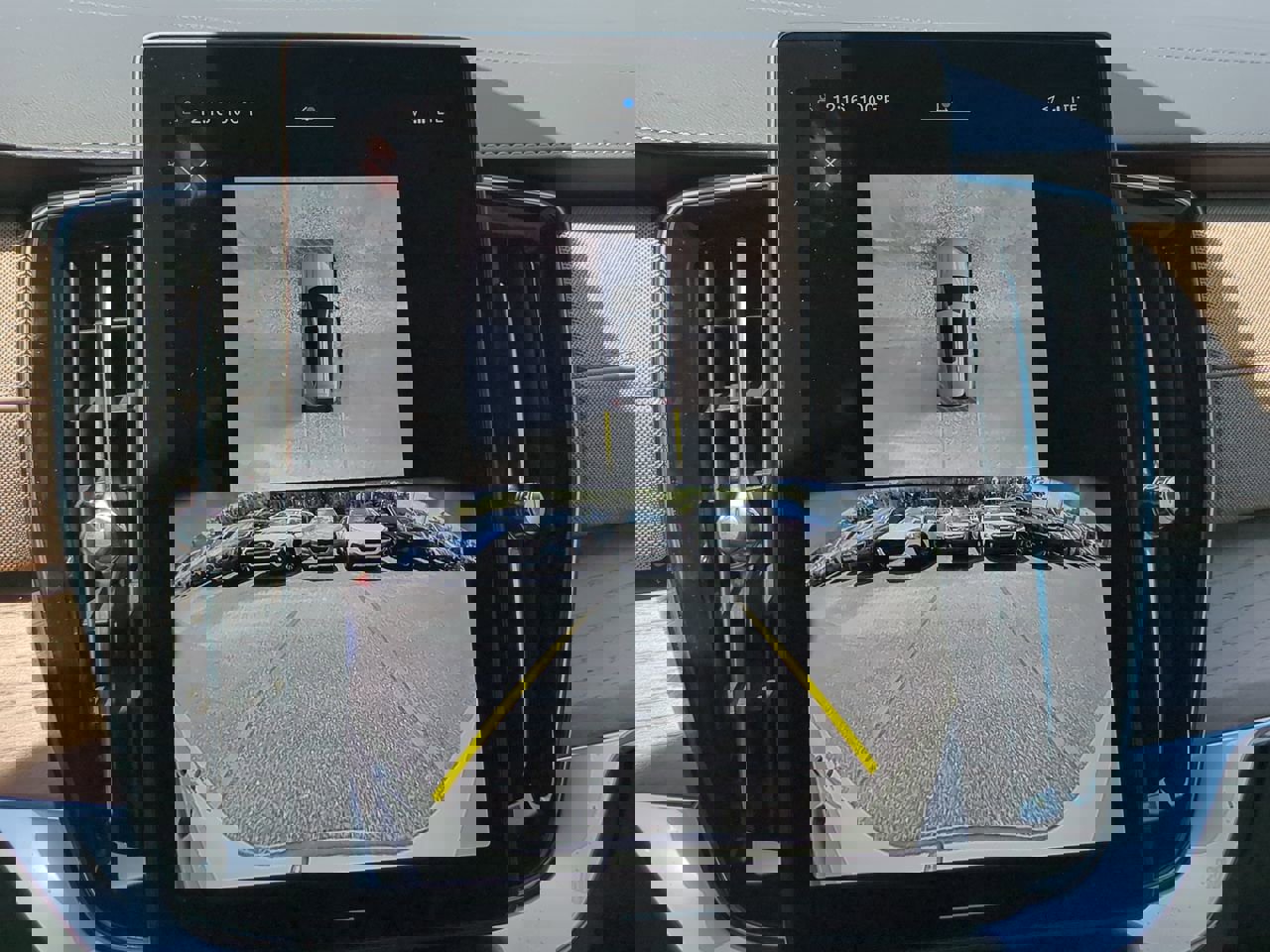 New 2025 Volvo XC90 B6 Ultra w/ Lounge Package image 19