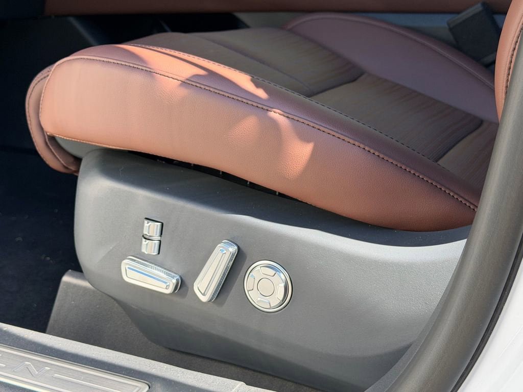 New 2026 Lincoln Nautilus Reserve AWD/4WD image 20