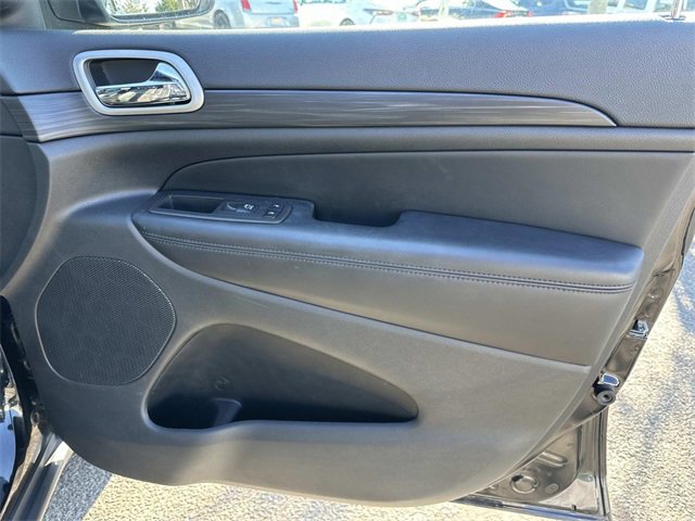 Certified 2022 Jeep Grand Cherokee Laredo X image 8