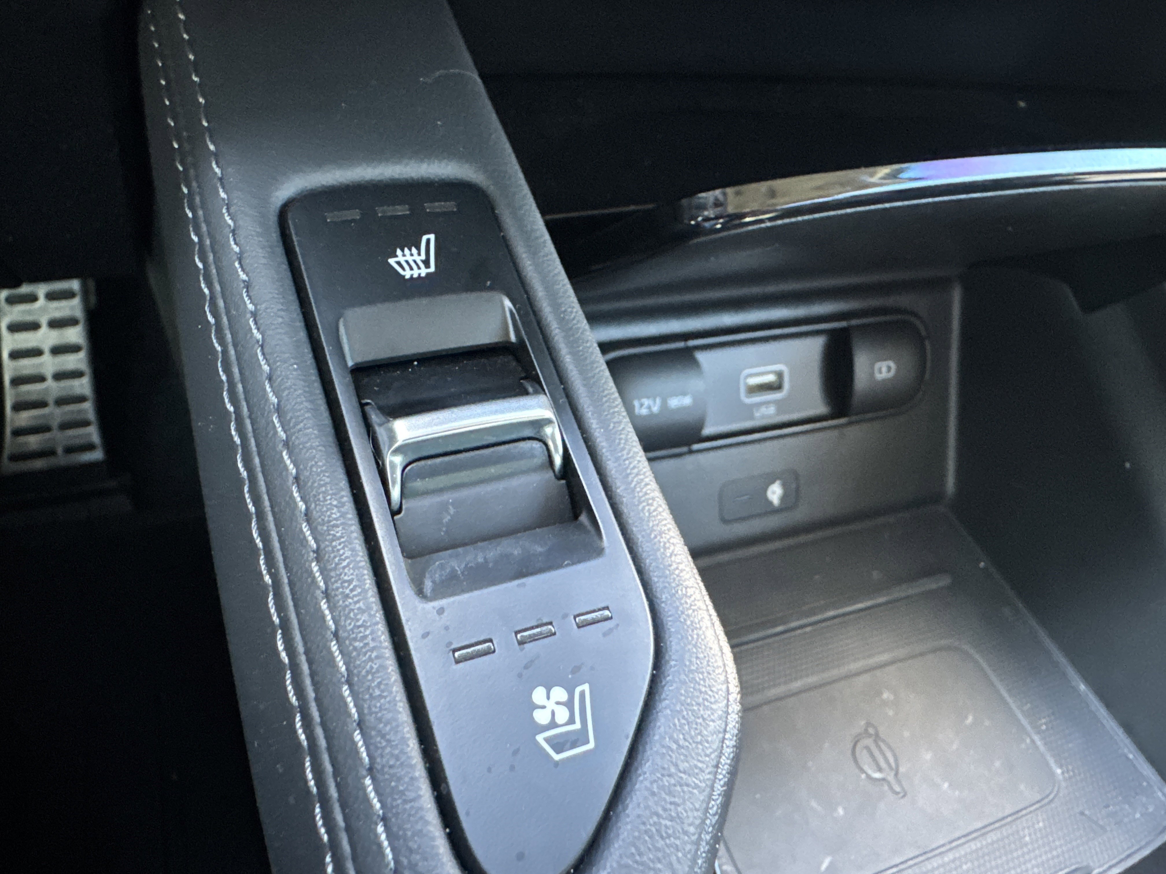 Used 2022 Kia Telluride SX w/ SX Prestige Package AWD/4WD image 28