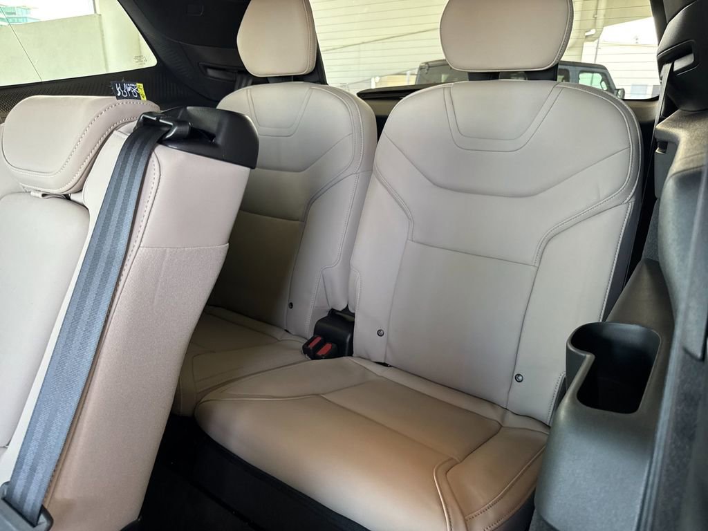 New 2026 Volvo EX90 Plus image 14