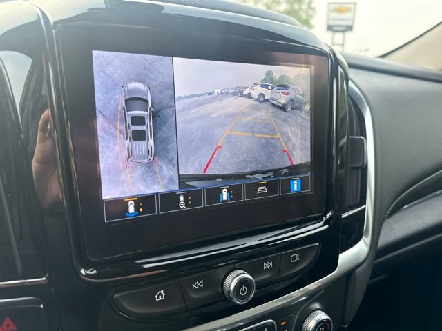 Used 2023 Chevrolet Traverse LT w/ LT Premium Package AWD/4WD image 13