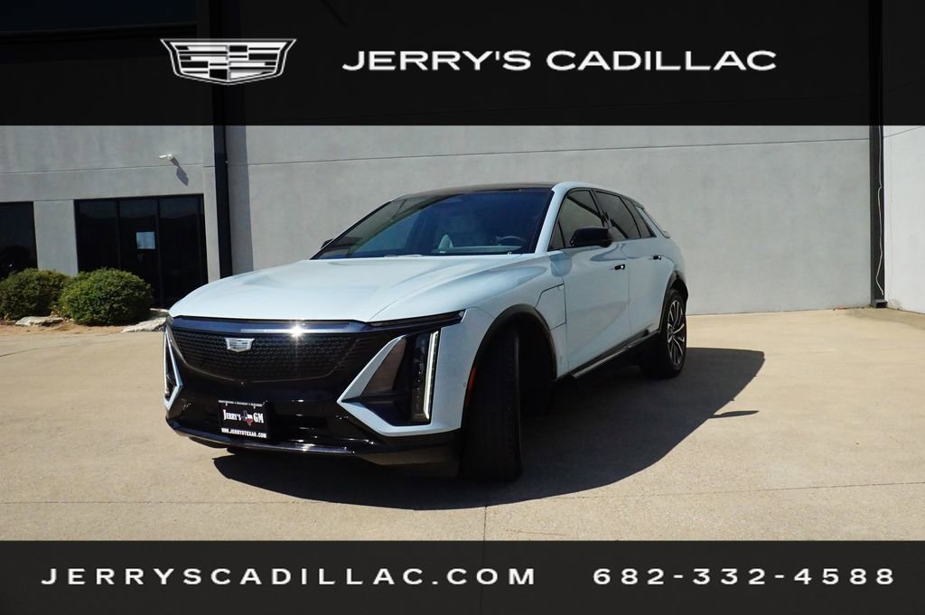 Used 2024 Cadillac Lyriq Sport image 1