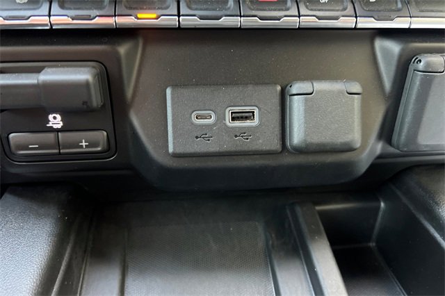 Used 2021 Chevrolet Silverado 2500 LTZ w/ LTZ Premium Package image 41