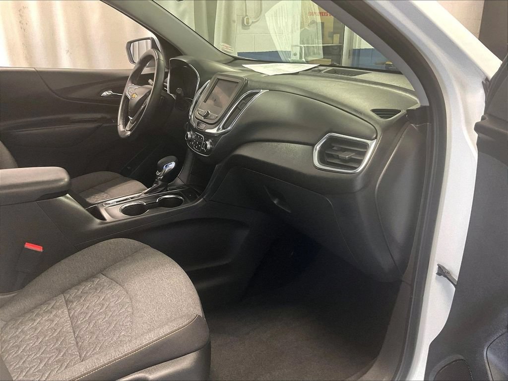 Used 2023 Chevrolet Equinox LT AWD/4WD image 13