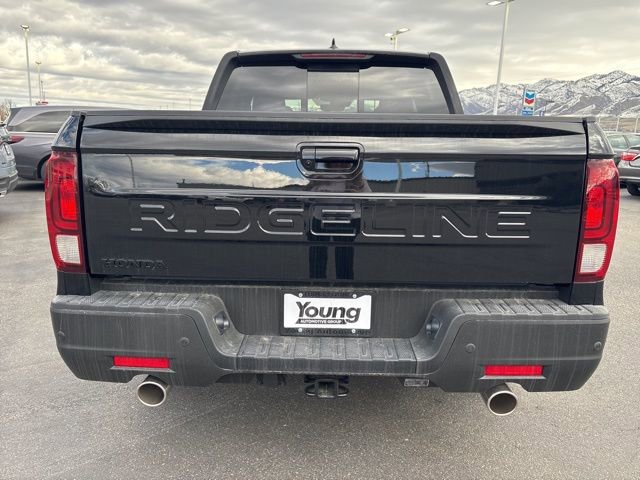 New 2026 Honda Ridgeline Black Edition image 4