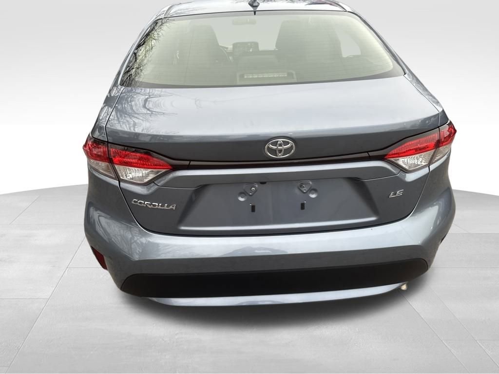 Used 2022 Toyota Corolla LE image 17