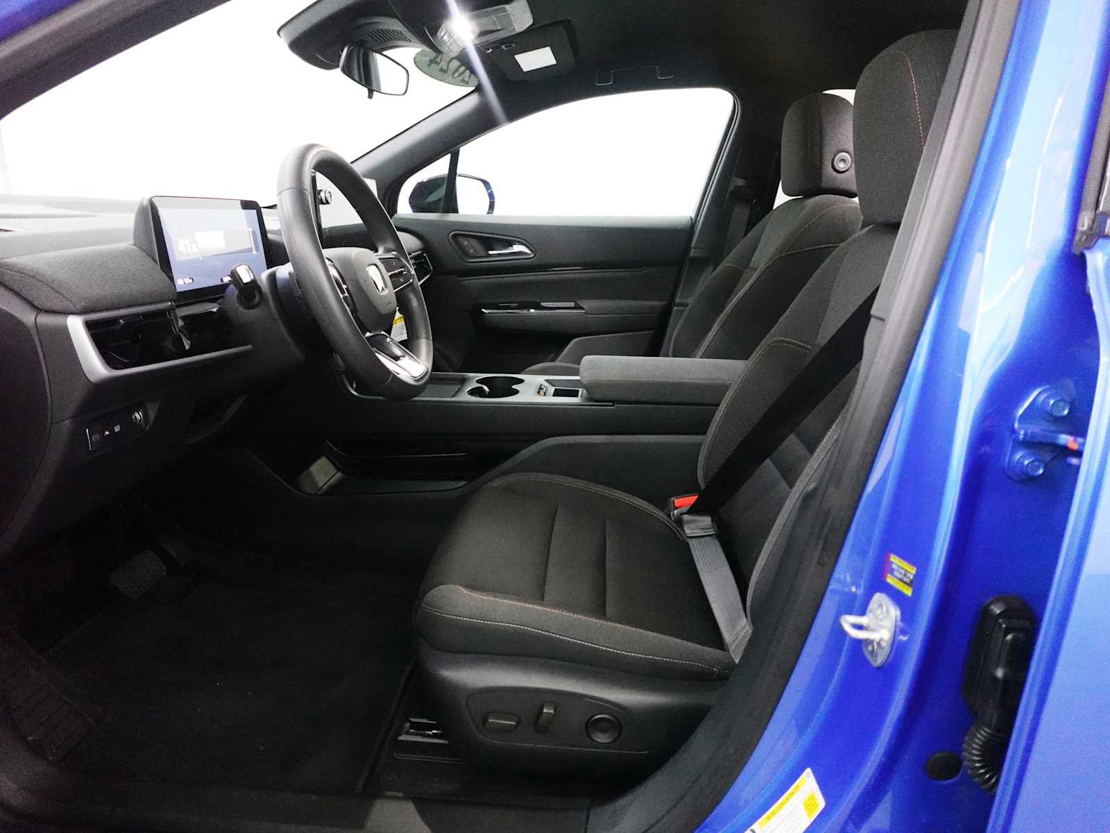 Used 2024 Honda Prologue EX image 12