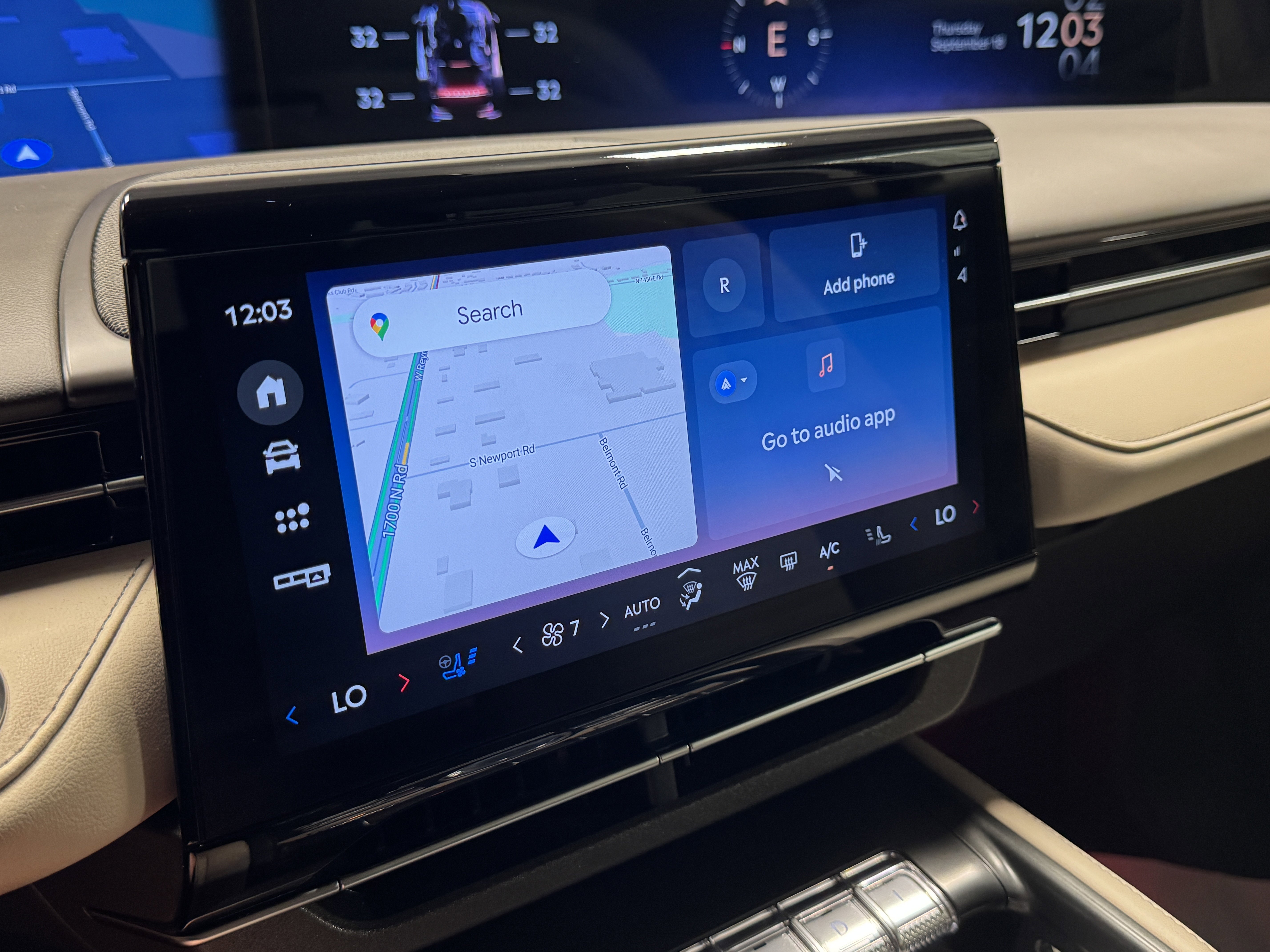 Used 2024 Lincoln Nautilus Reserve image 22