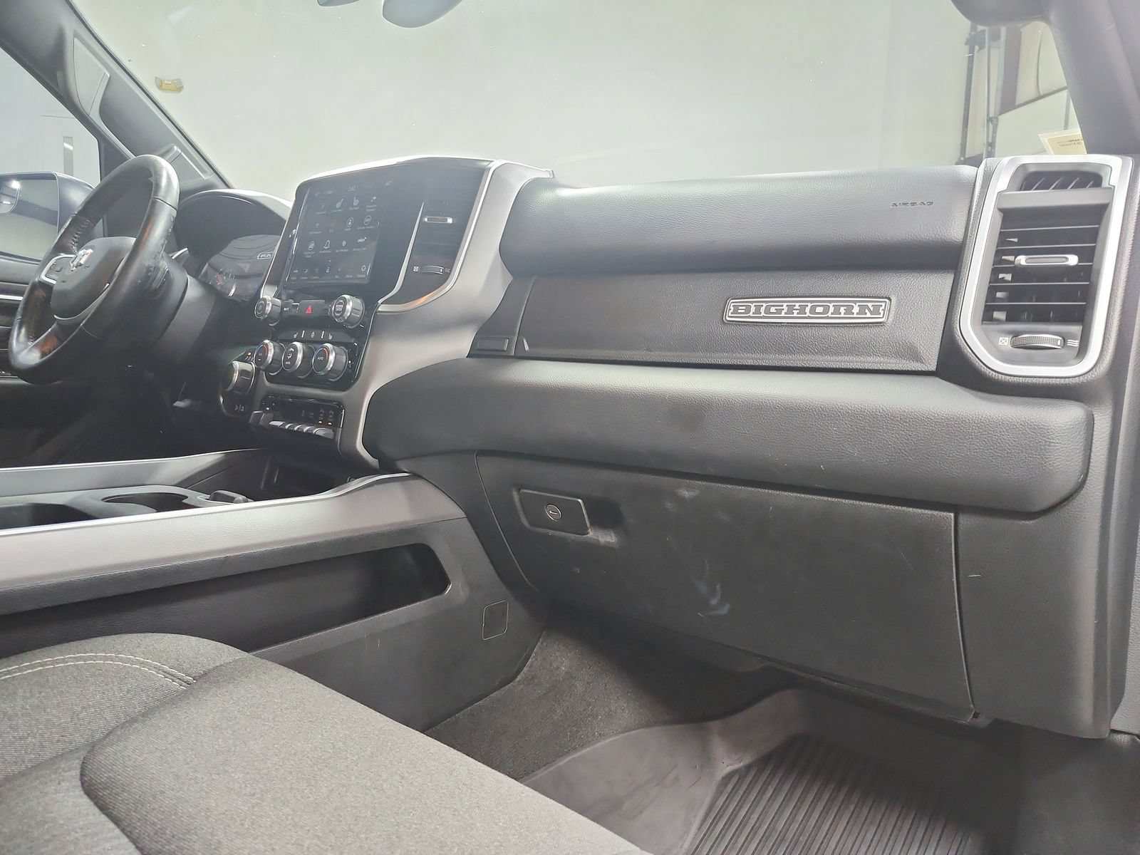 Used 2020 RAM 1500 Big Horn AWD/4WD image 40
