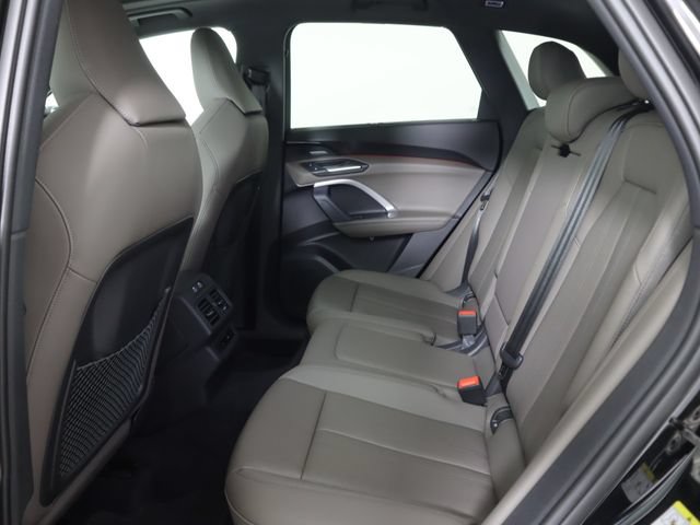 Certified 2025 Audi Q5 Premium Plus w/ Premium Plus AWD/4WD image 15