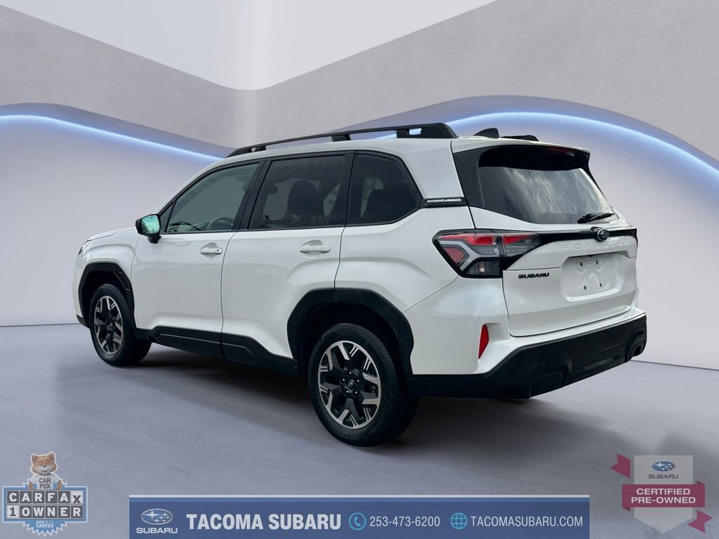 Used 2025 Subaru Forester Premium image 3
