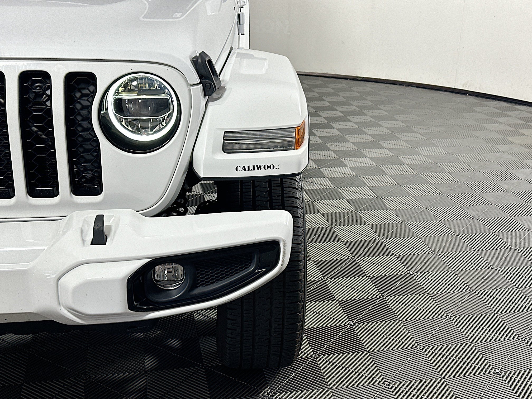 Used 2022 Jeep Gladiator Overland AWD/4WD image 9