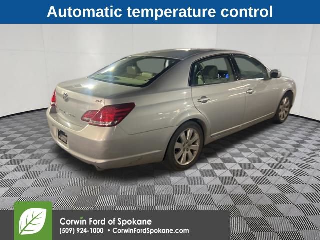 Used 2006 Toyota Avalon XL image 3