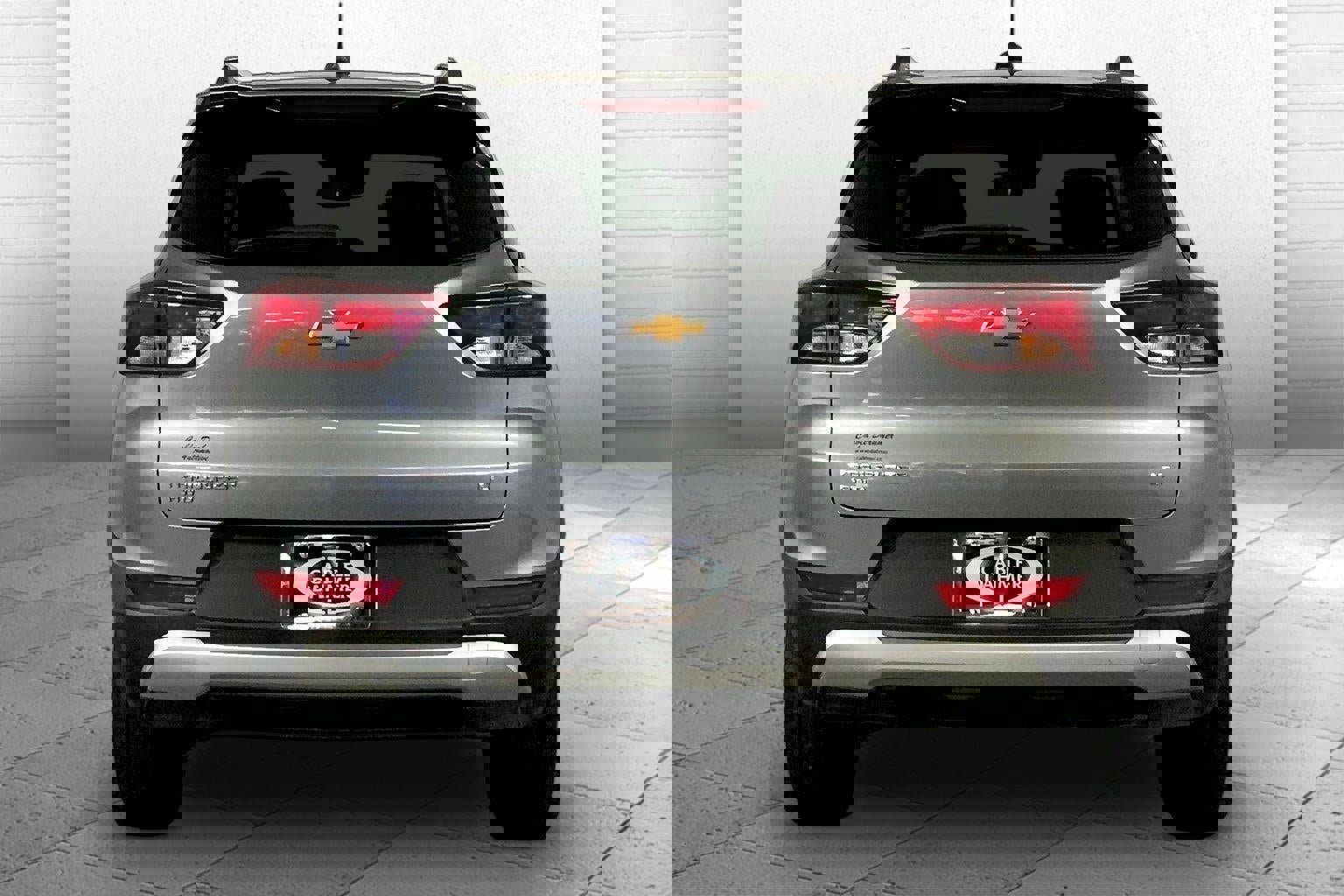 Used 2025 Chevrolet TrailBlazer LT AWD/4WD image 3