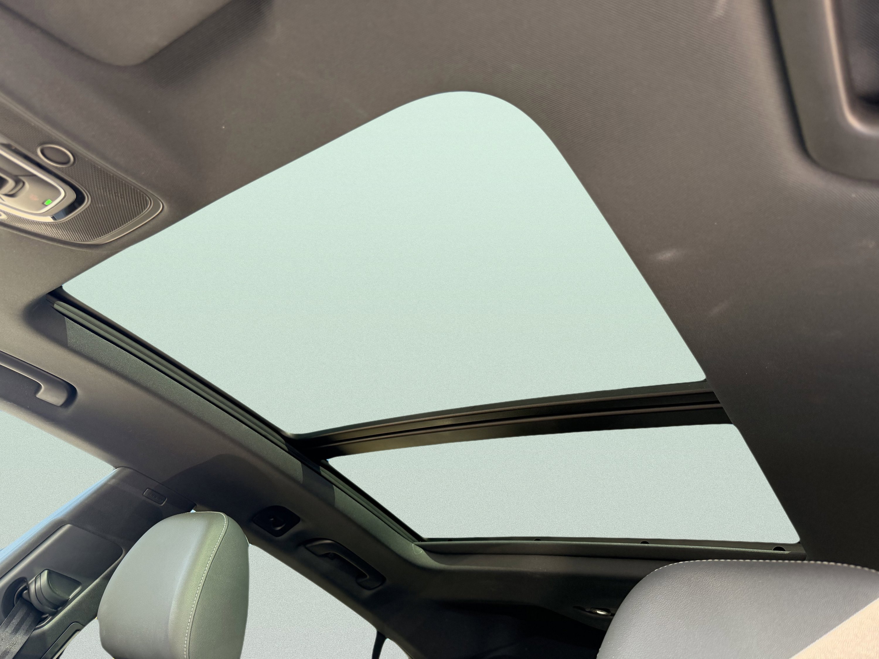 Used 2023 Audi Q8 Premium w/ Convenience Package image 73