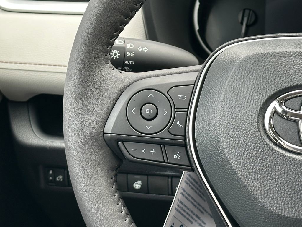New 2025 Toyota RAV4 XLE image 19
