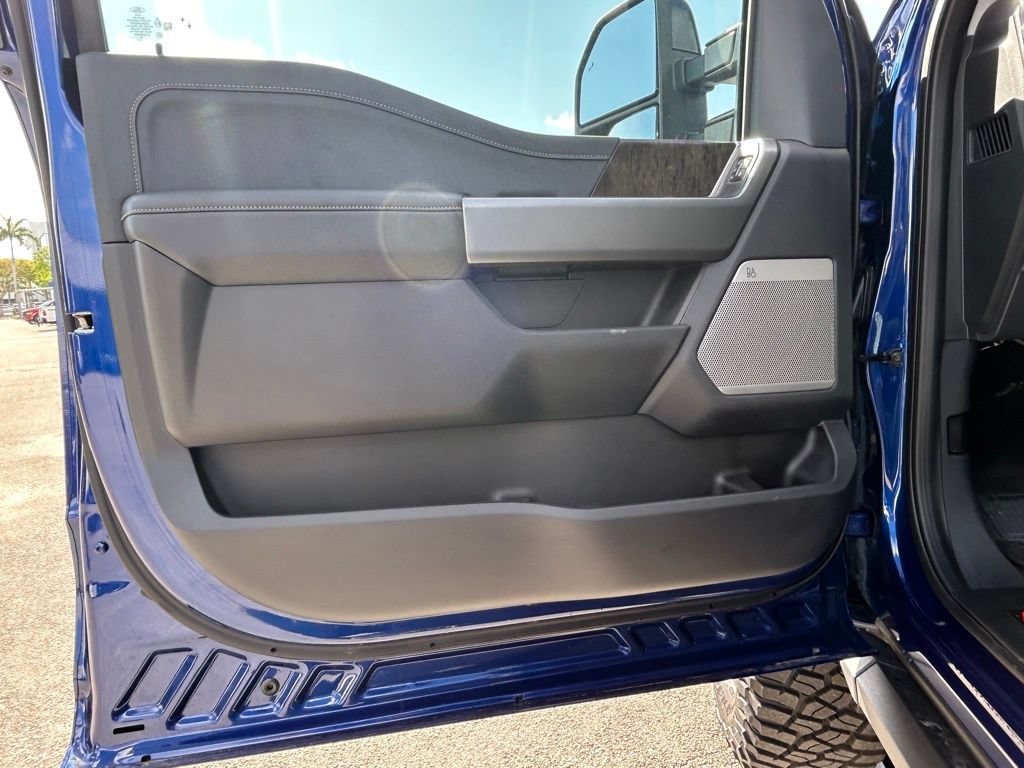 New 2026 Ford F250 Lariat w/ Black Appearance Package AWD/4WD image 40