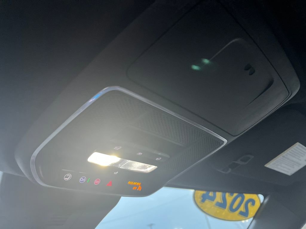 Used 2024 Chevrolet Traverse RS w/ LPO, Floor Liner Package image 14