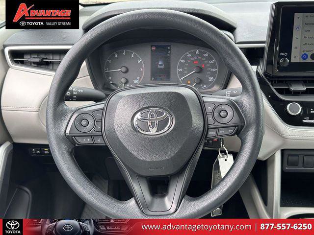 Certified 2024 Toyota Corolla Cross L image 17
